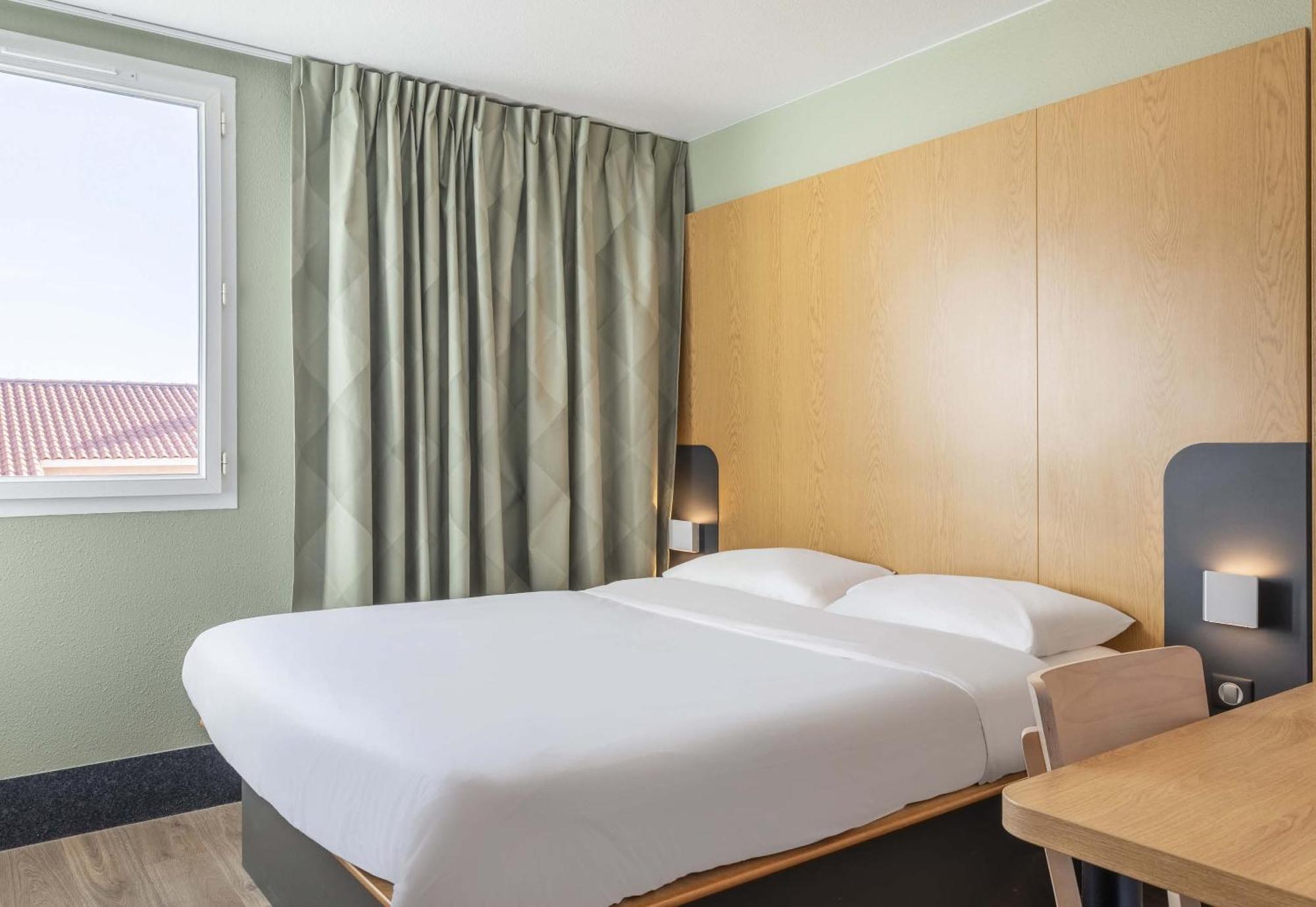 B&B Hotel Martigues Поррт-дьо-Бук Екстериор снимка