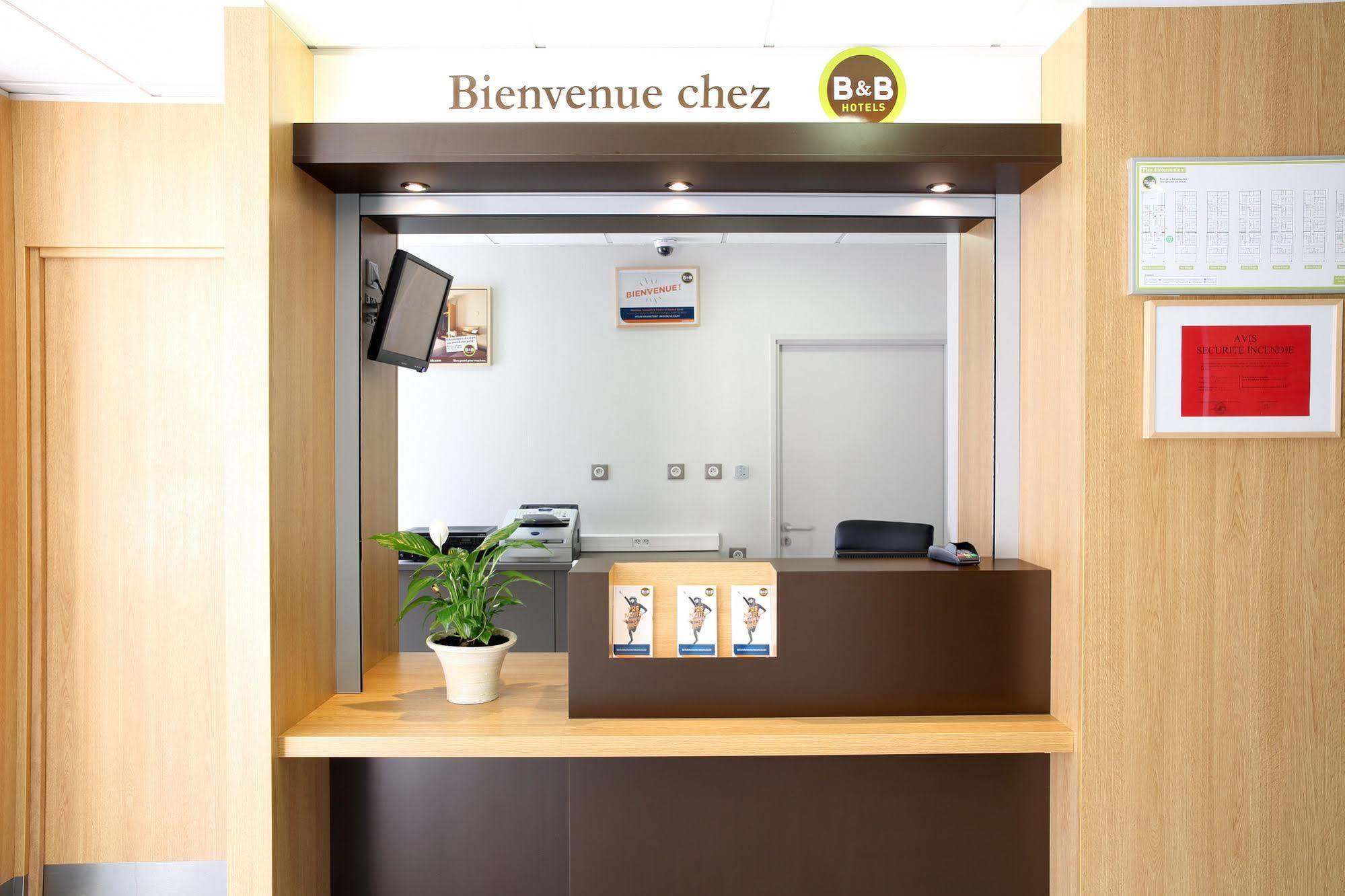 B&B Hotel Martigues Поррт-дьо-Бук Екстериор снимка